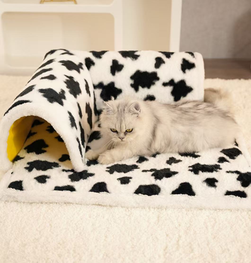 Cozy Hide! Milk Plaid Cat Tunnel Bed